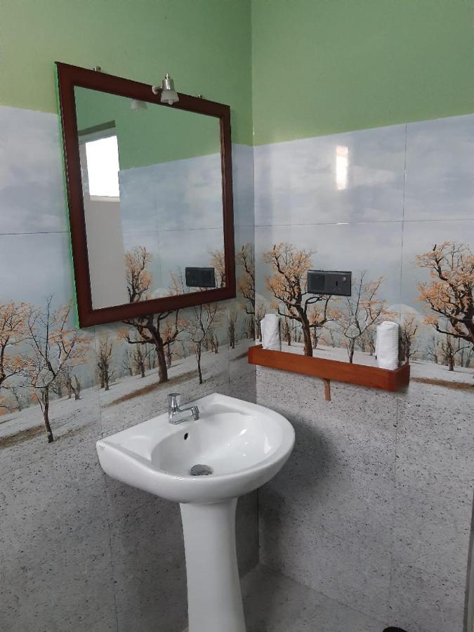 Dinuli Home Stay Ahungalla Esterno foto