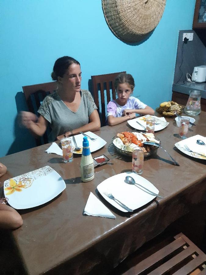 Dinuli Home Stay Ahungalla Esterno foto