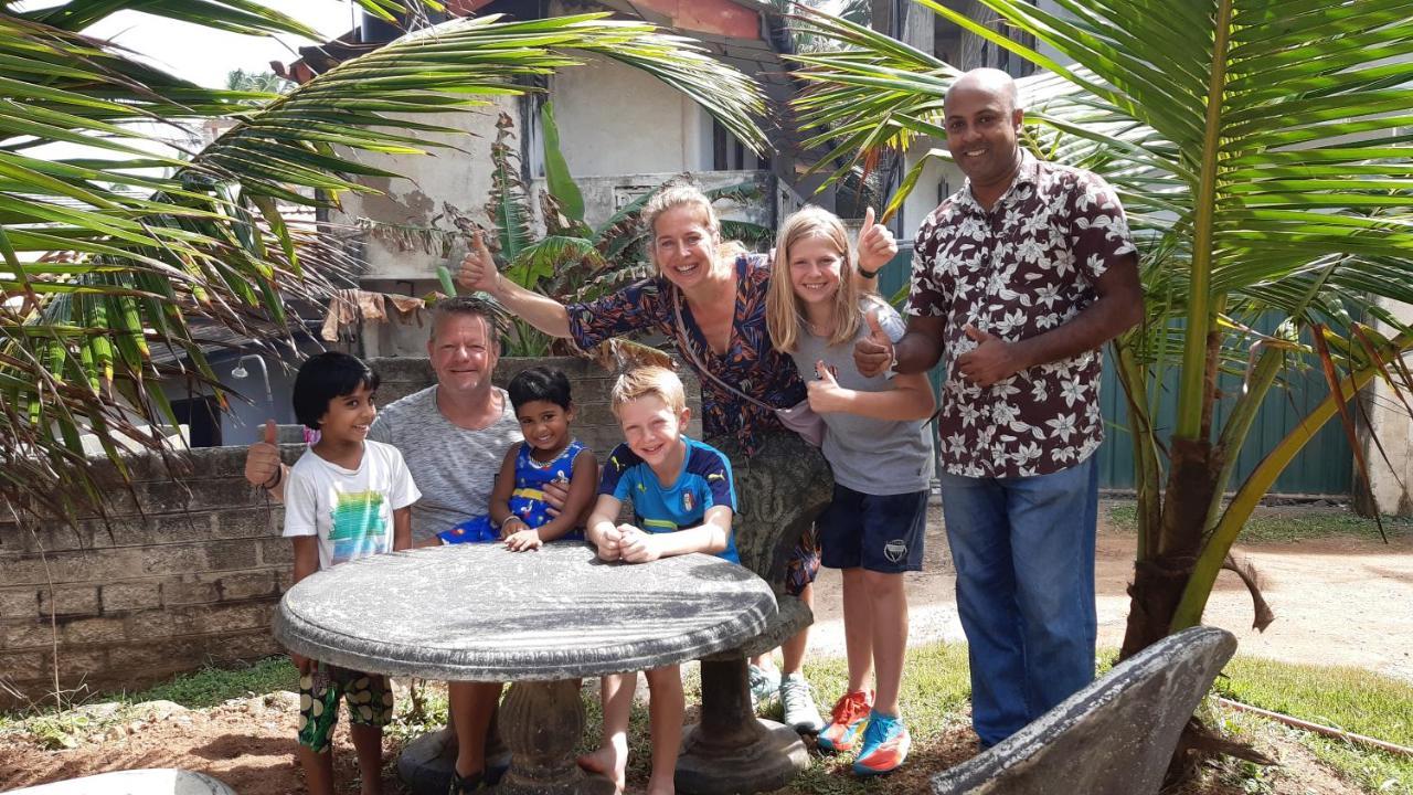 Dinuli Home Stay Ahungalla Esterno foto
