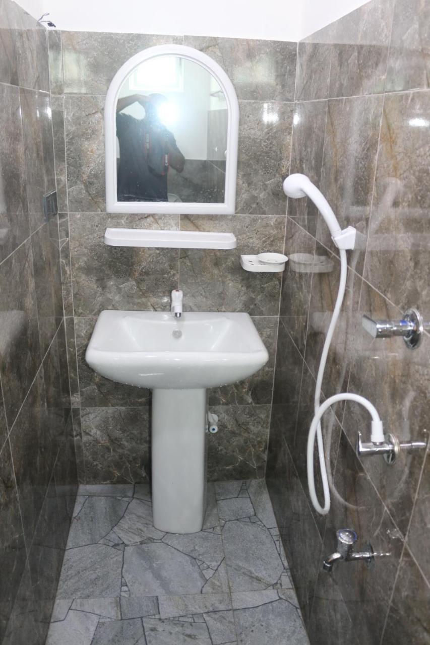 Dinuli Home Stay Ahungalla Esterno foto