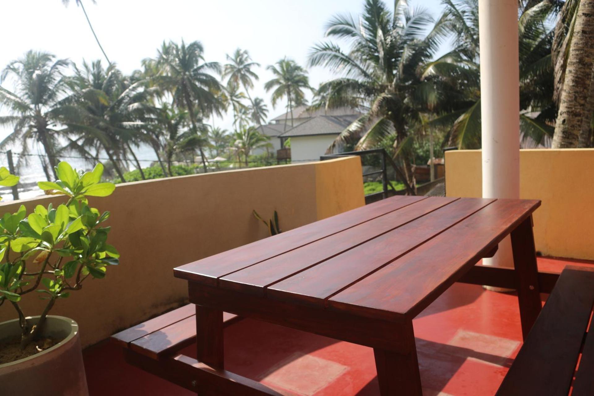 Dinuli Home Stay Ahungalla Esterno foto