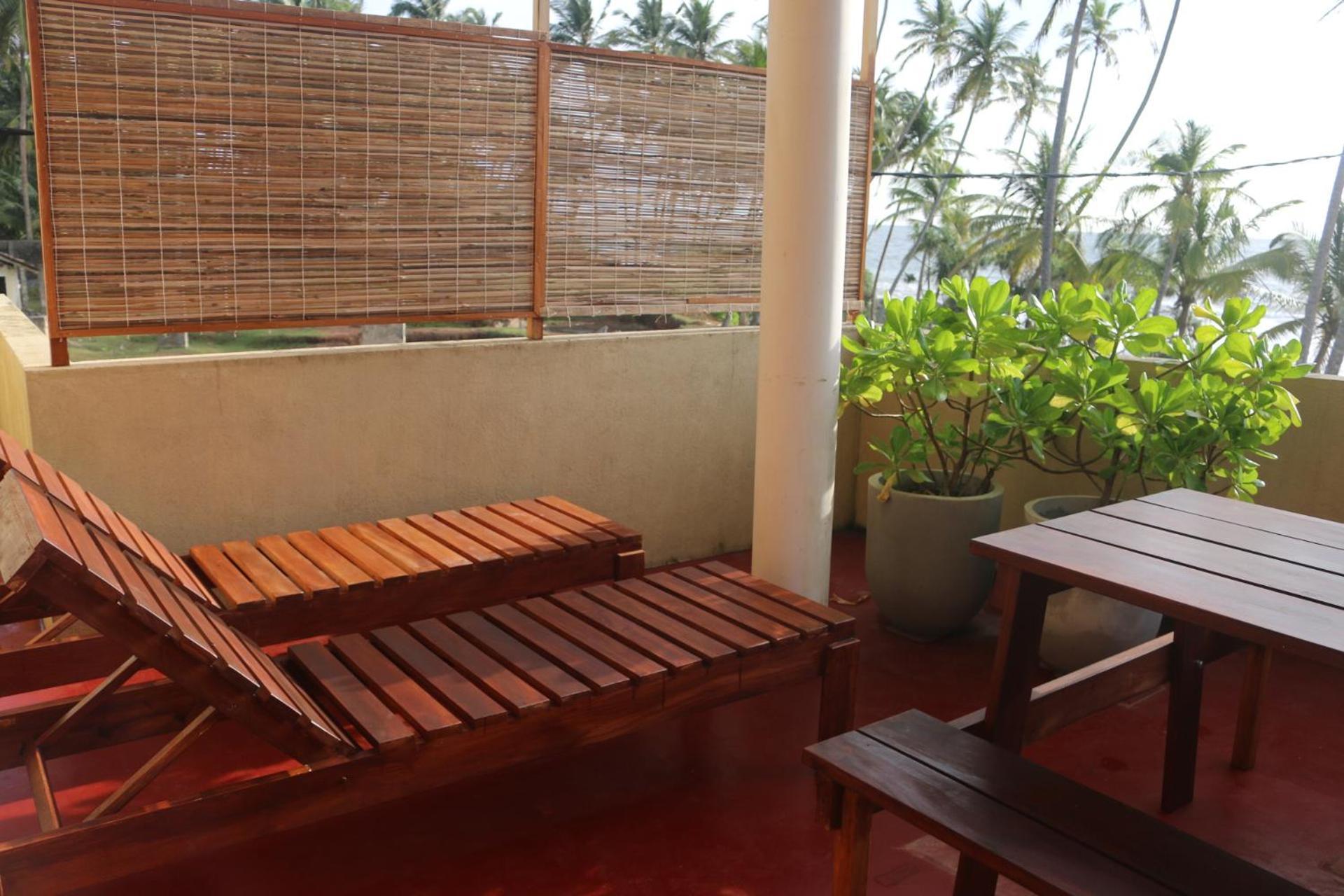 Dinuli Home Stay Ahungalla Esterno foto